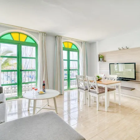 Marina Nº 49 بويرتو دي موغان